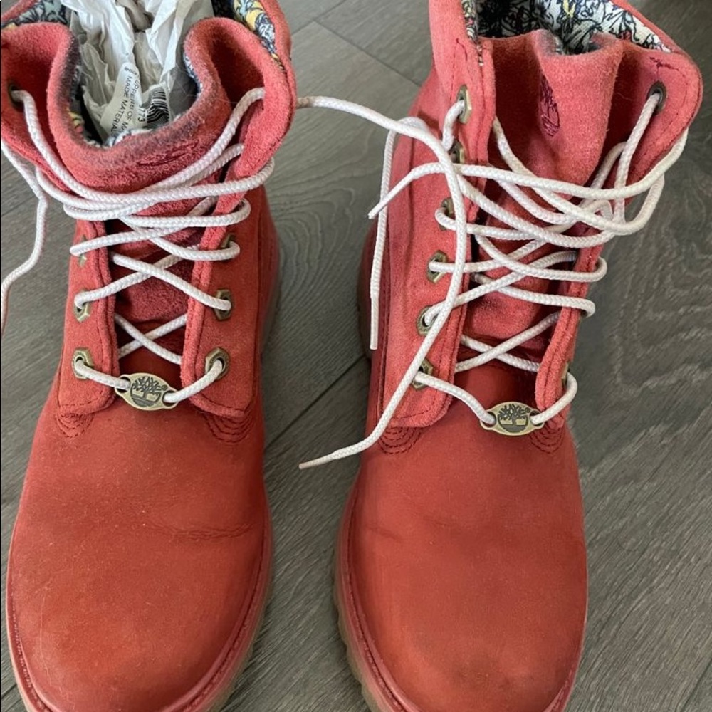 Timberland women’s boots. Size UK 4/ US 6W